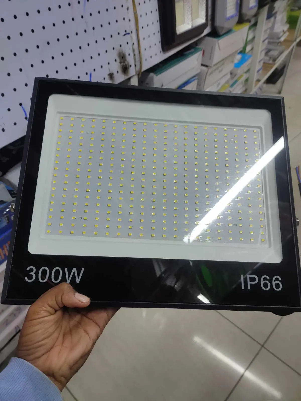 Projecteur LED 300W IP66