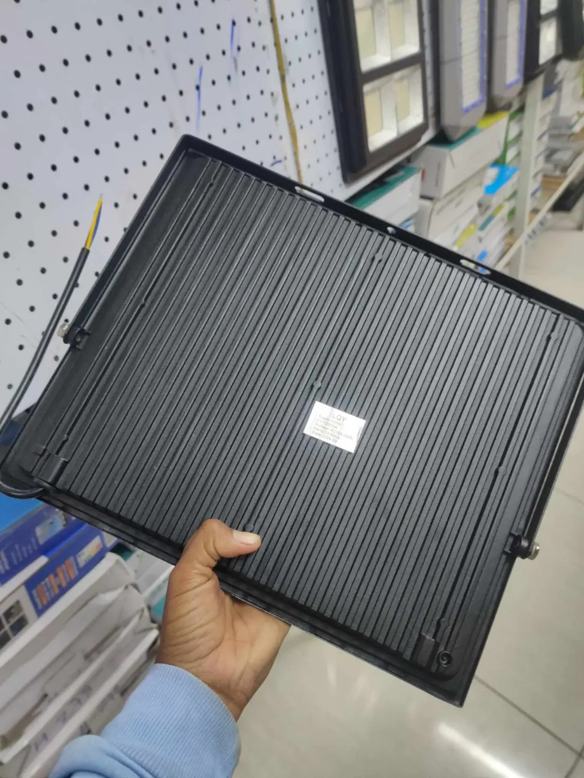 Dos aluminium du projecteur LED